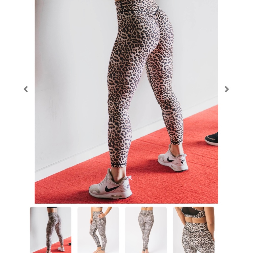 Zyia Leopard Brilliant Scrunchy Leggings
